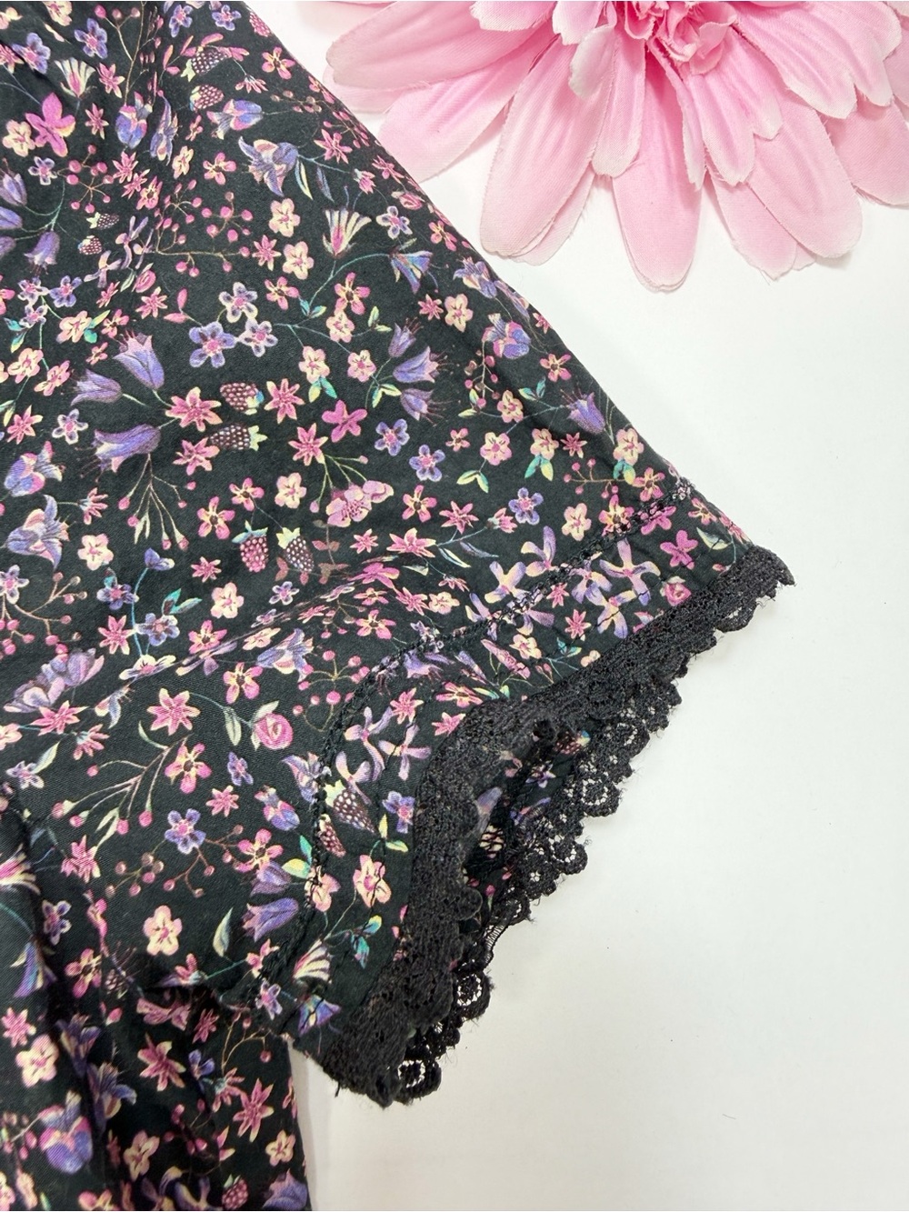 J. Crew X Liberty Lace-Trim Button-Up Shirt Liberty Fabric Strawberry Floral Top - Picture 8 of 12